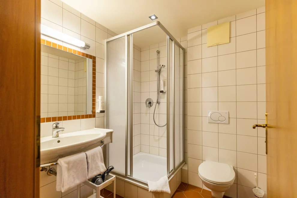 Monteur-Zimmer - Preis pro Nacht - Frankenmarkt - Gasthof Zur Strass