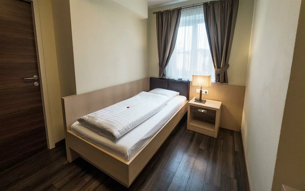 Monteur-Zimmer - Seeham - Hotel Flair