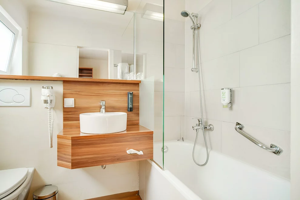 Monteur-Zimmer - Preis pro Nacht - Frankenmarkt - Hotel Astoria