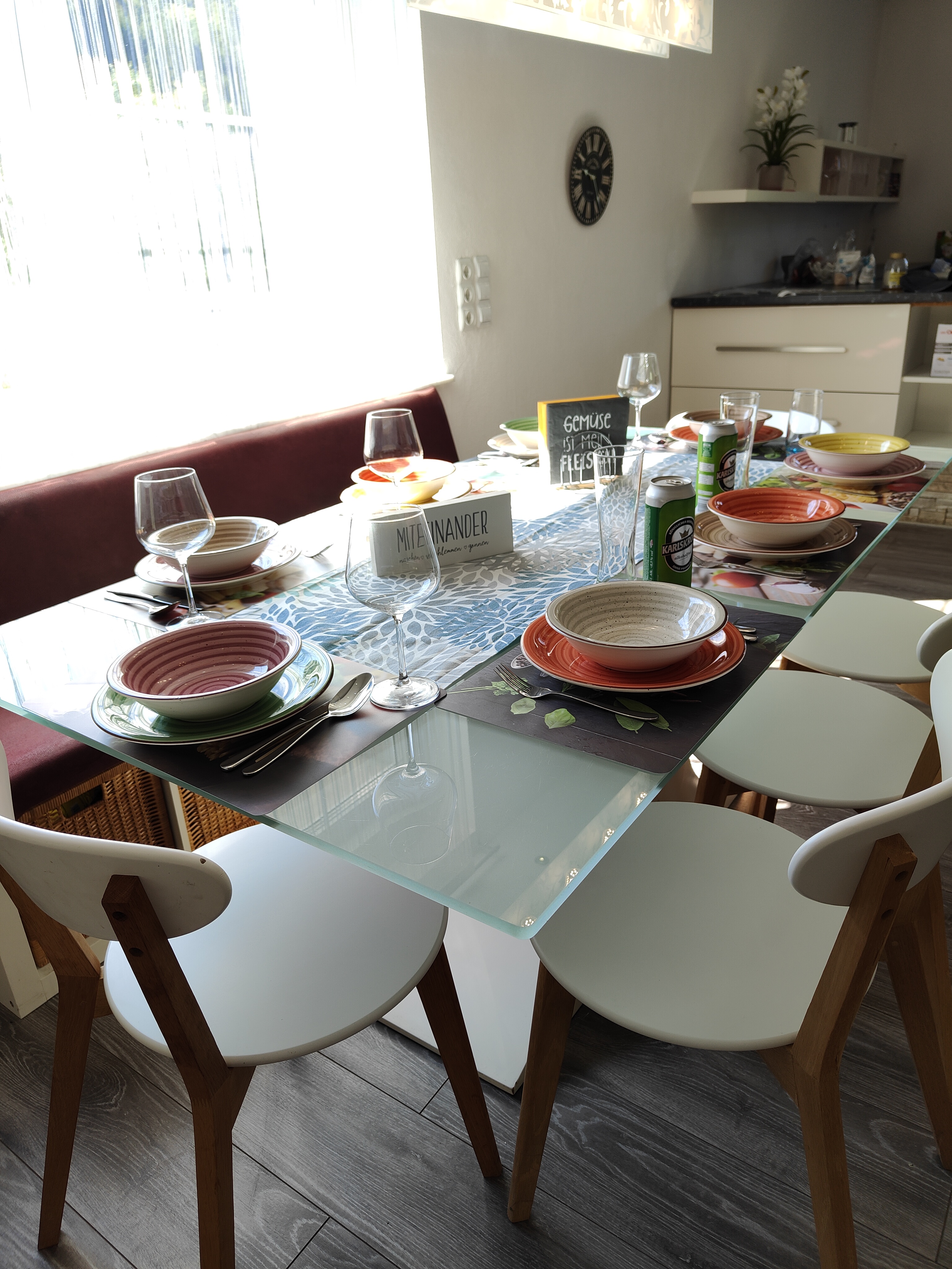 Monteur-Zimmer - Fernseher - Esstisch für bis zu 8 Personen - Ferienwohnung Dorfleben