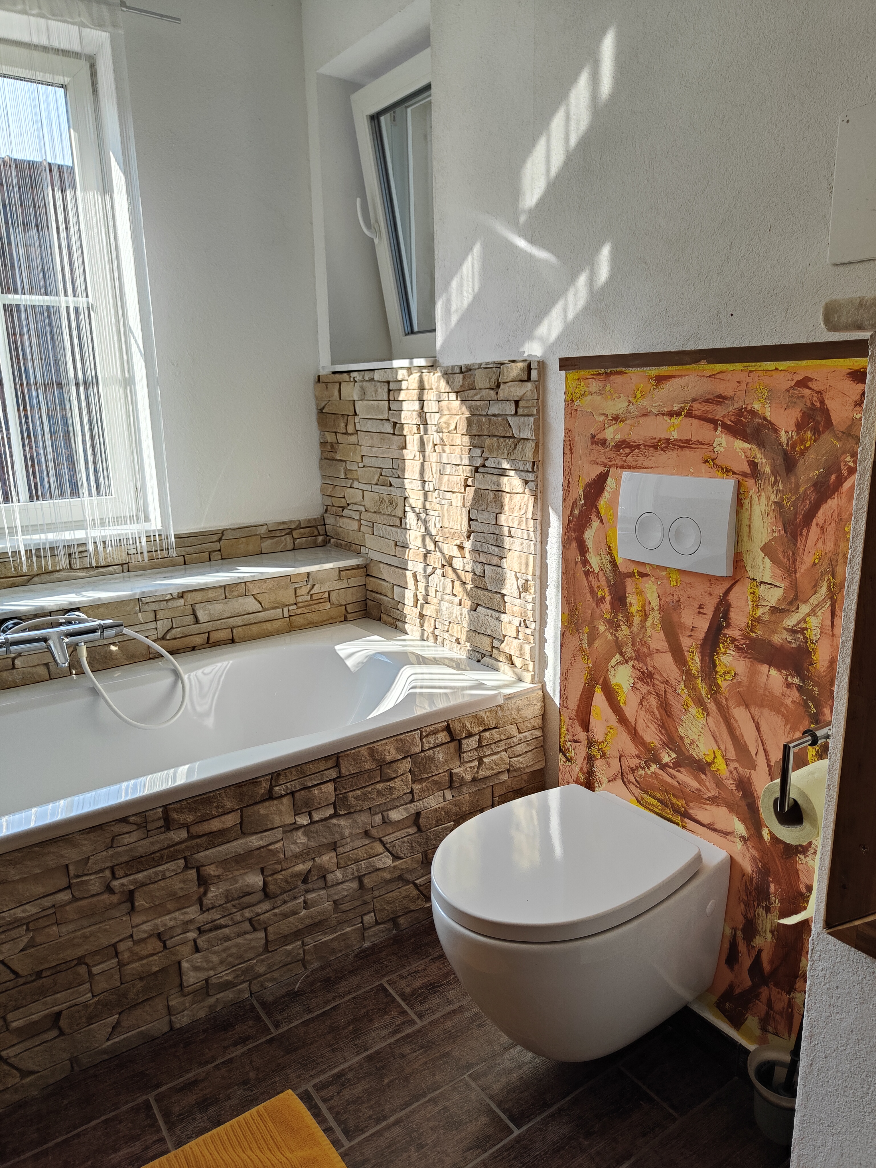 MonteurZimmer: Klo und Badewanne - Ferienwohnung Dorfleben