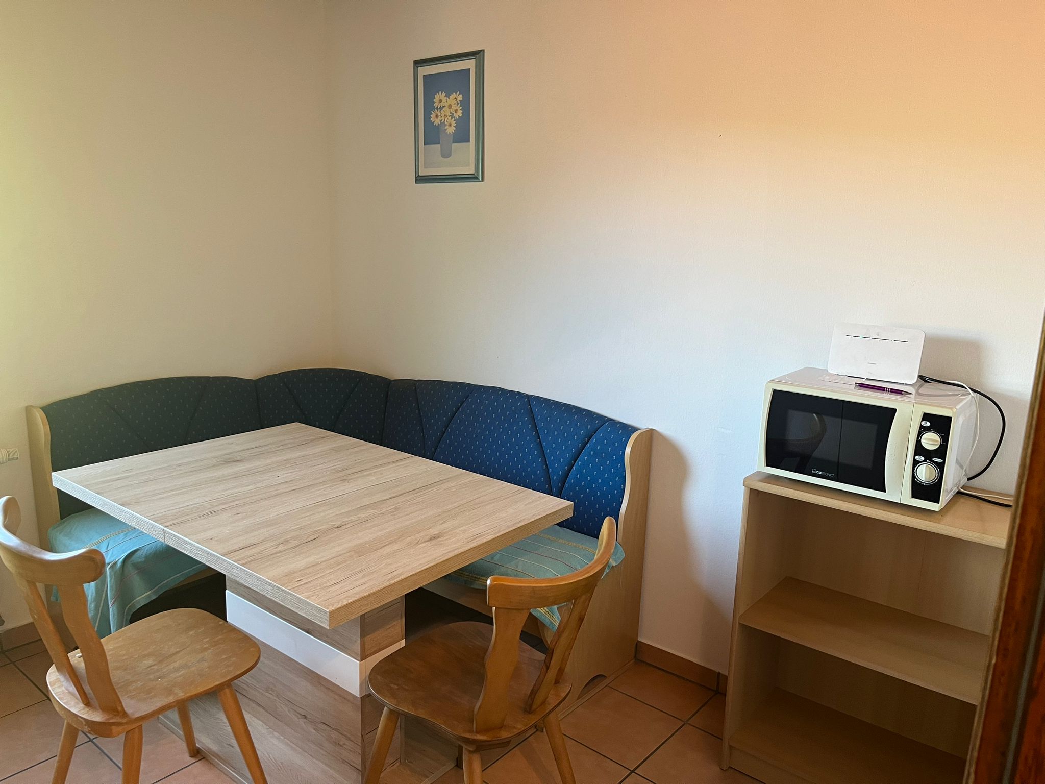 MonteurZimmer: Küche - Essecke - Kirschberghof