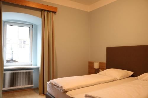 Monteur-Zimmer - Preis pro Nacht - Sankt Gilgen - Gasthof Goldene Traube