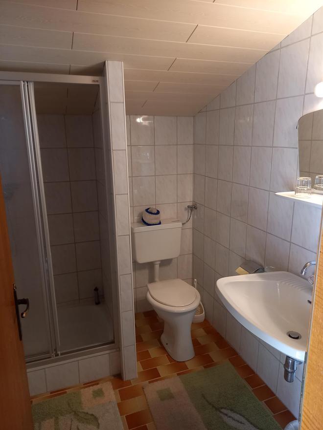 Monteur-Zimmer - Preis pro Nacht - Uttendorf (Uttendorf) - Lodenhof