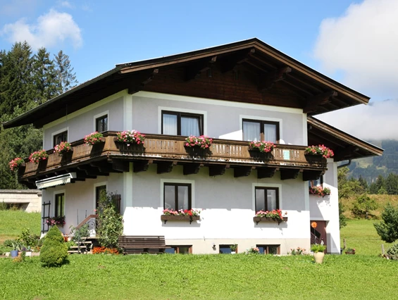 MonteurZimmer: Haus Neumayr