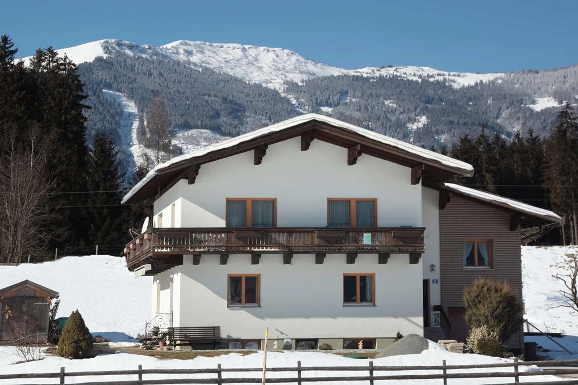 MonteurZimmer: Haus Neumayr