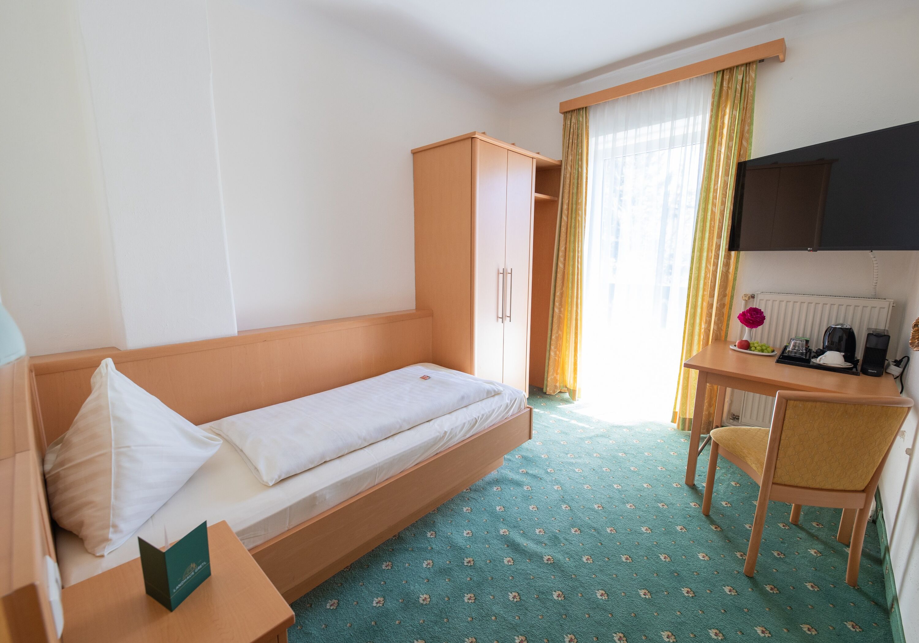 Monteur-Zimmer - Preis pro Nacht - Egg am Faaker See - Hotel mit Sauna in Krumpendorf am Wörthersee