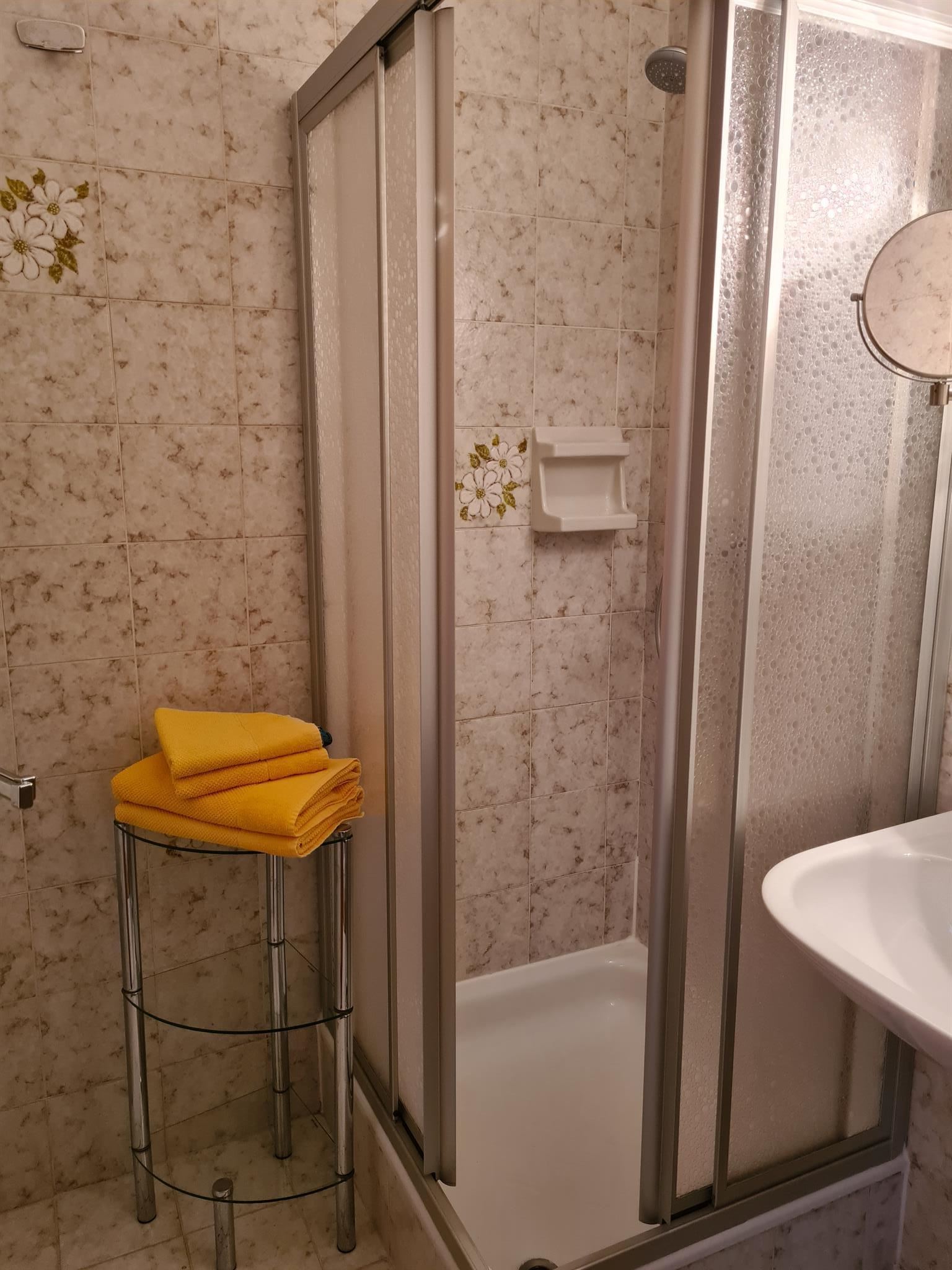 Monteur-Zimmer - Bodensdorf (Steindorf am Ossiacher See) - Pension Eigner