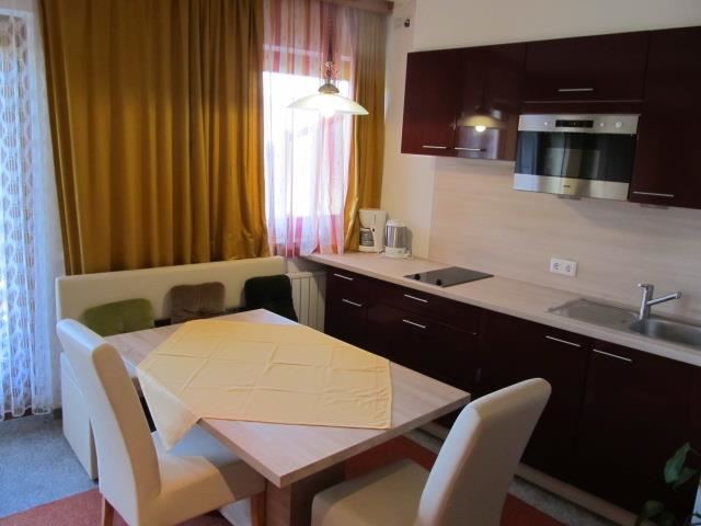 Monteur-Zimmer - Bodensdorf (Steindorf am Ossiacher See) - Frühstückspension und Ferienwohnungen Blasge