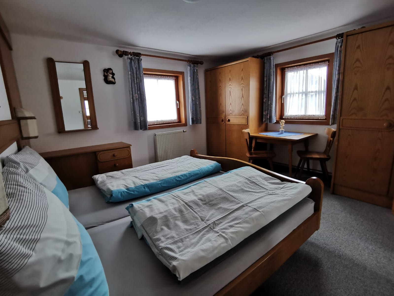 Monteur-Zimmer - Preis pro Nacht - Oberhofen am Irrsee - Monteurzimmer Bocksbergerstraße Salzburg