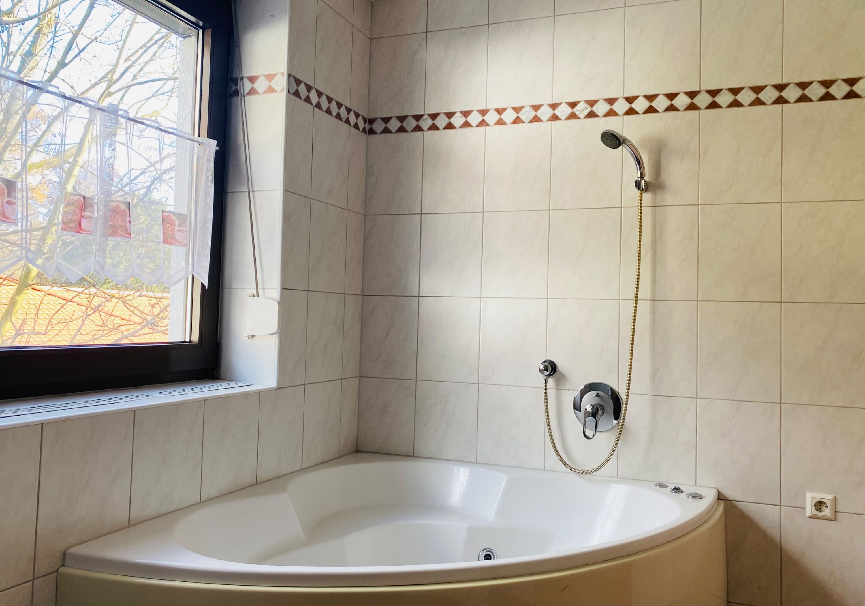 Monteur-Zimmer - Preis pro Nacht - Tirol - Wohnung Lohbach