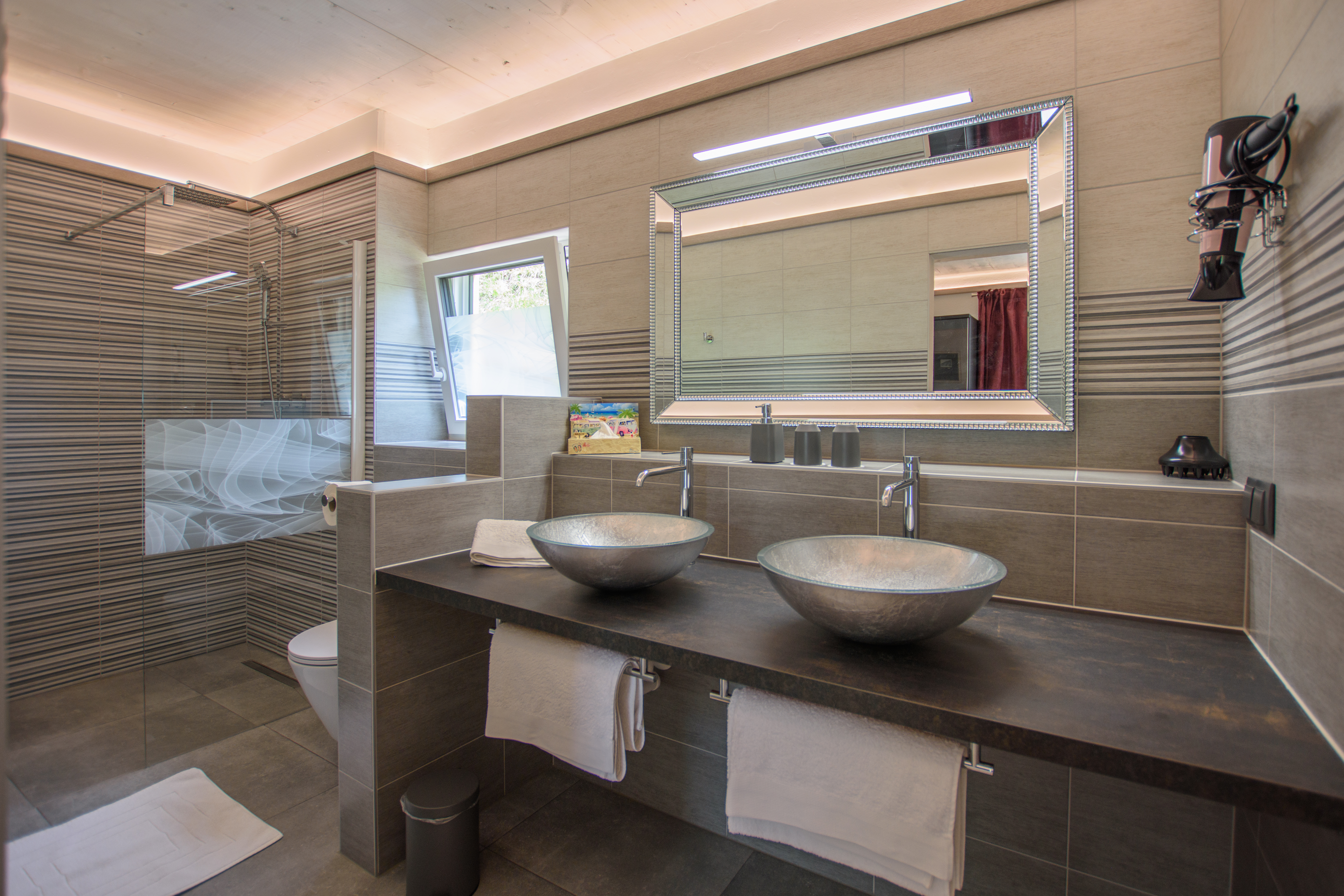 MonteurZimmer: Waschbecken - Garten Appartement Harmony