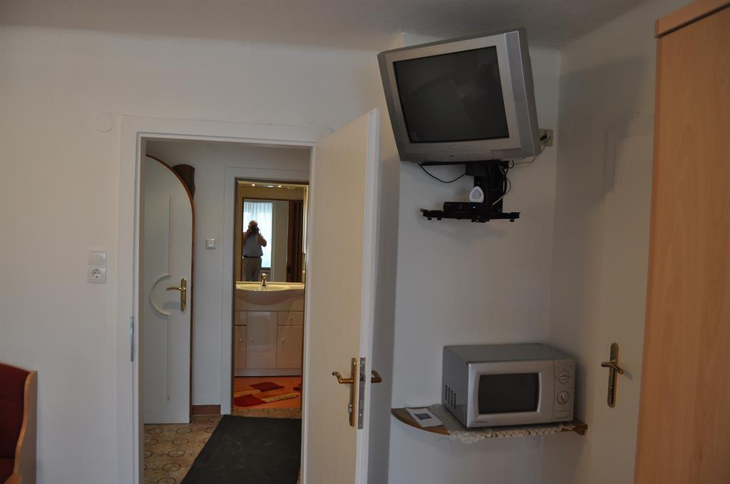 Monteur-Zimmer - Preis pro Nacht - Srejach - Gästehaus Plieschnegger