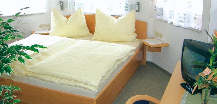 Monteur-Zimmer - Preis pro Nacht - Pisweg - Ferienzentrum Süd