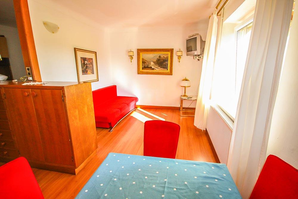 MonteurZimmer: Gästehaus Huss