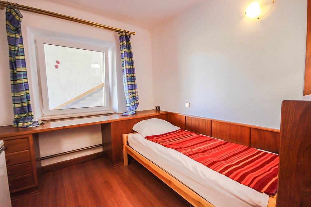 MonteurZimmer: Gästehaus Huss