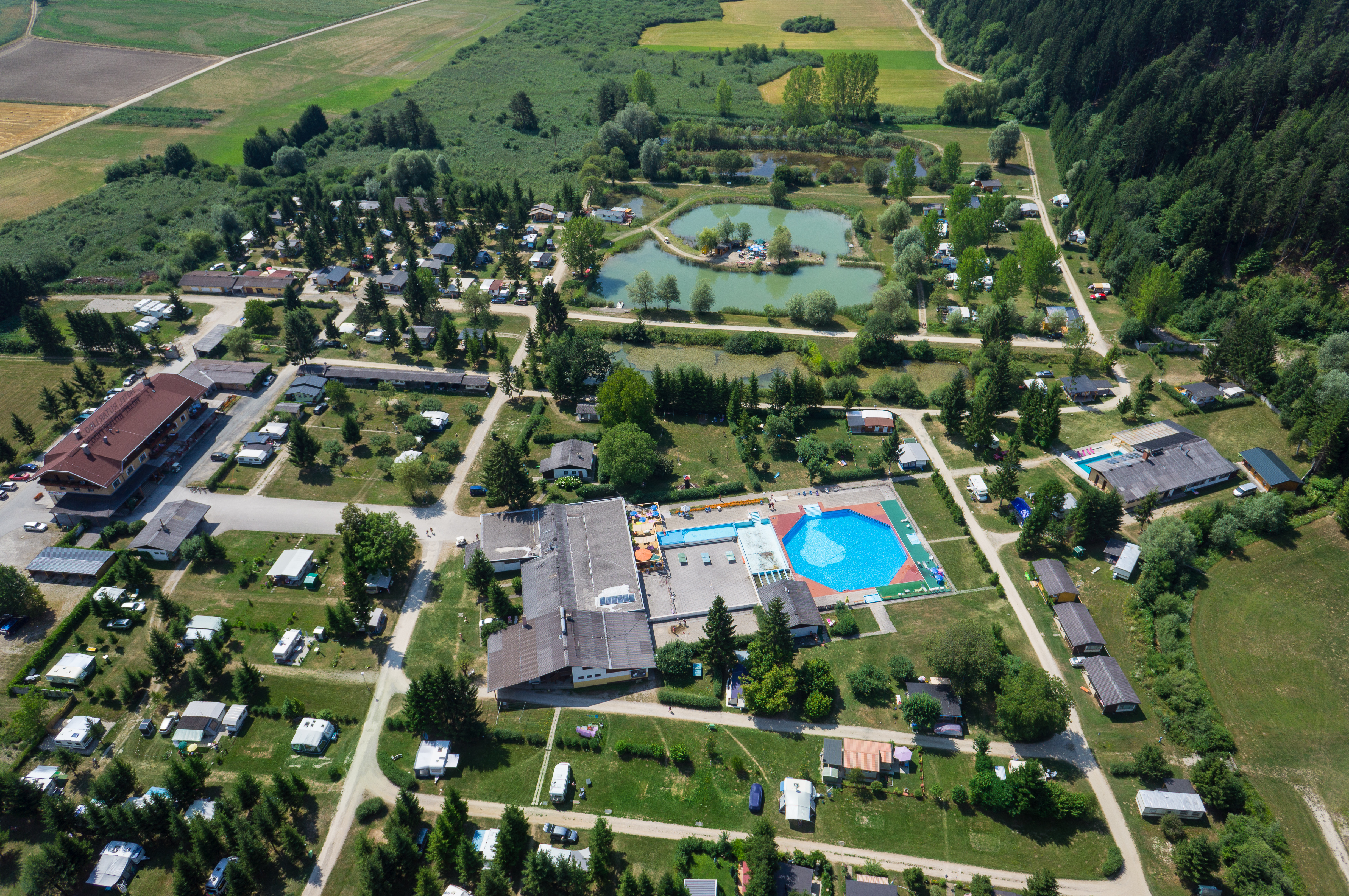 Monteur-Zimmer - Parkplatz: eigener Parkplatz für Transporter vorhanden - Bad Eisenkappel - Reisende - Monteure