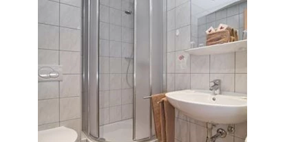 Monteur-Zimmer - Strau - Melcher