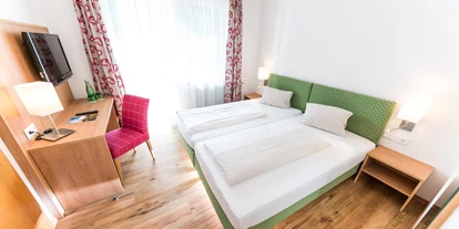 Monteur-Zimmer - Sattendorf - Hotel zur Post 3*Superior - Ihr Familienhotel