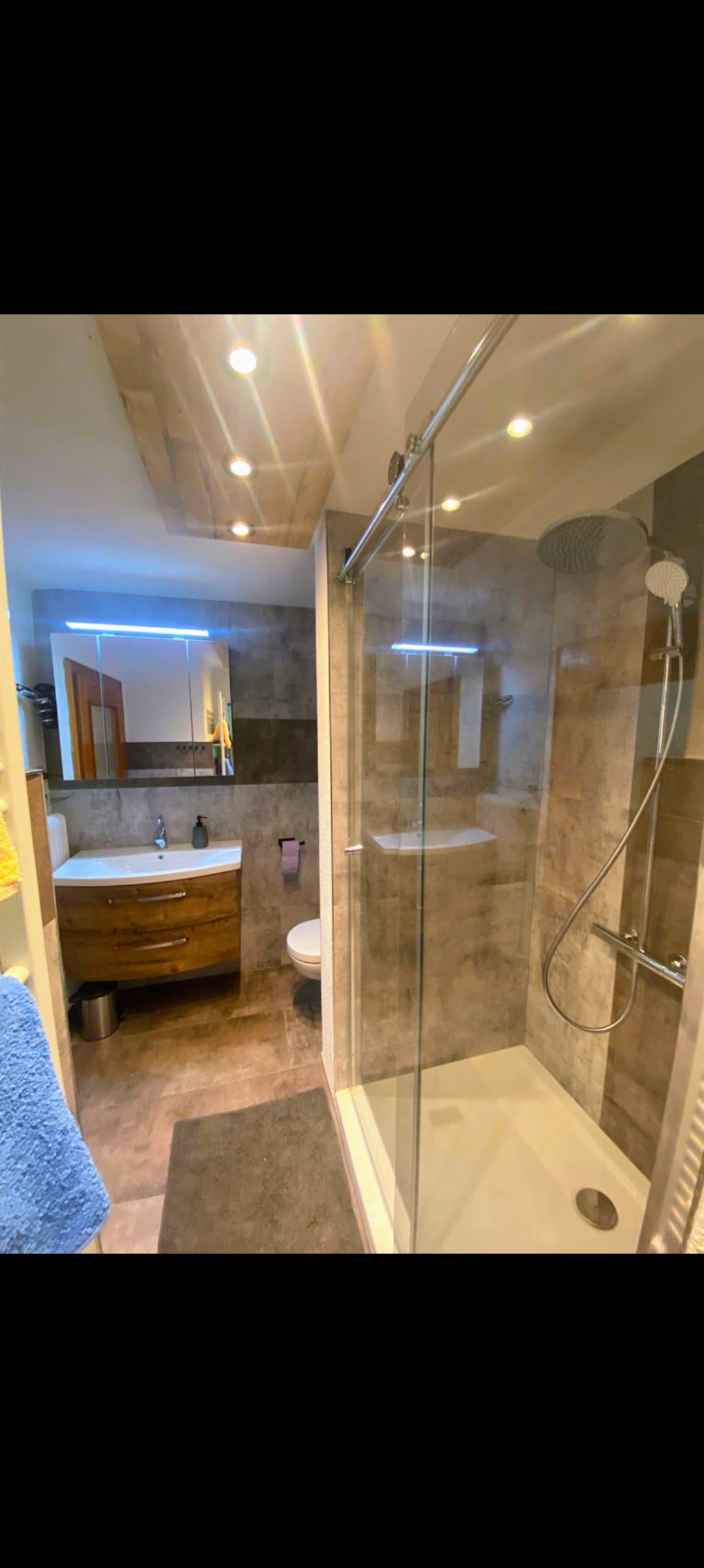 MonteurZimmer: Badezimmer  - Ferienwohnung Lemberger 