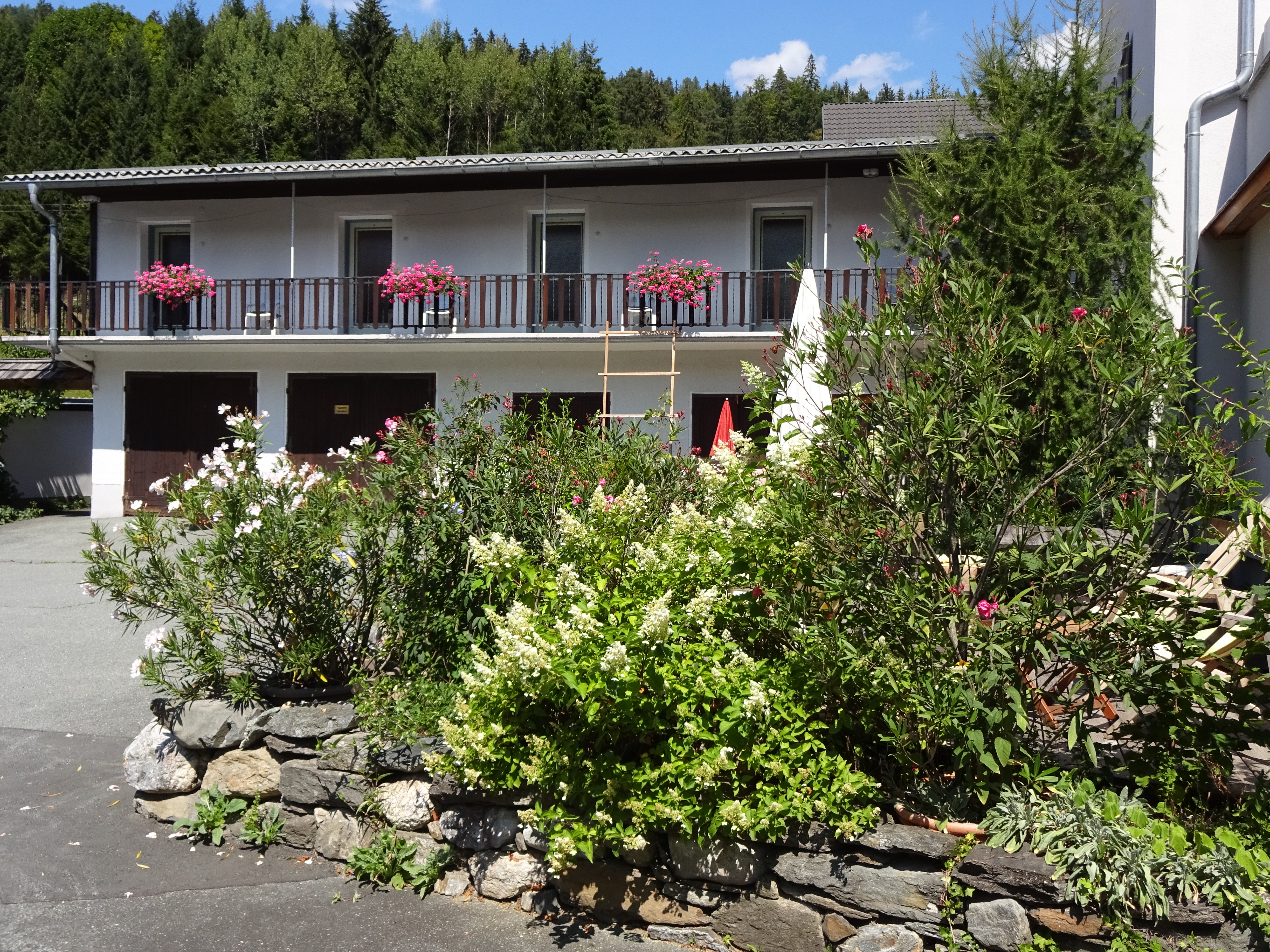 Monteur-Zimmer - Parkplatz: eigener Parkplatz für PKW vorhanden - Techendorf - Mitschighof