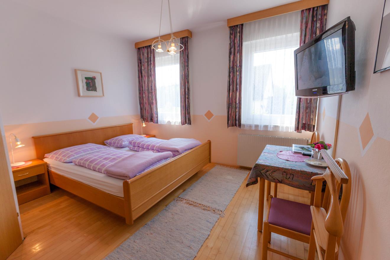 Monteur-Zimmer - Annenheim - Gasthaus - Gostišče - Trattoria Ogris