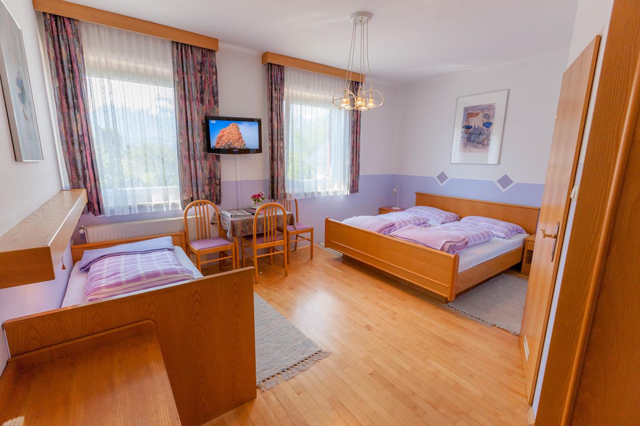 Monteur-Zimmer - Annenheim - Gasthaus - Gostišče - Trattoria Ogris