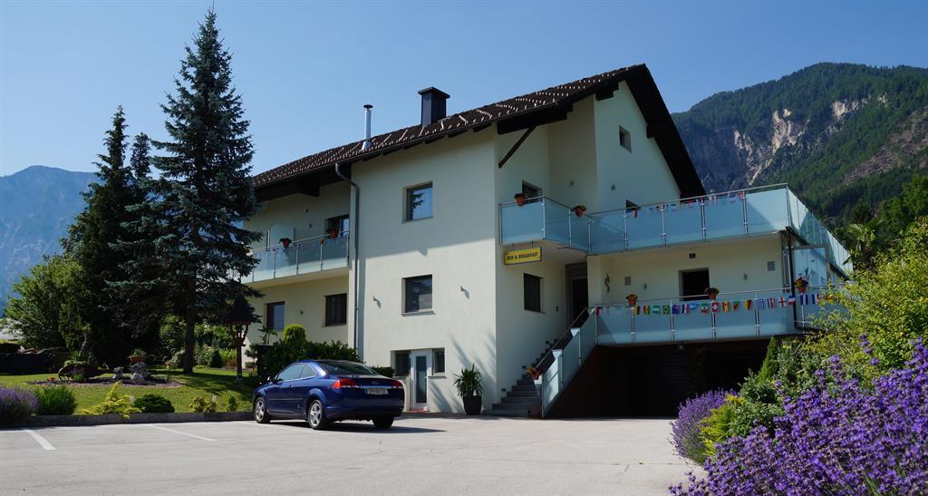 Monteur-Zimmer - Annenheim - Frühstückspension Tschertou