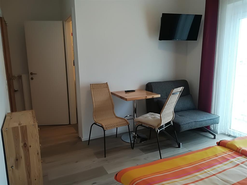 Monteur-Zimmer - Annenheim - Frühstückspension Tschertou