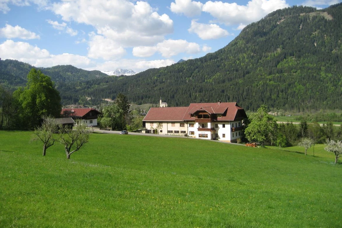 MonteurZimmer: Hans Enzi