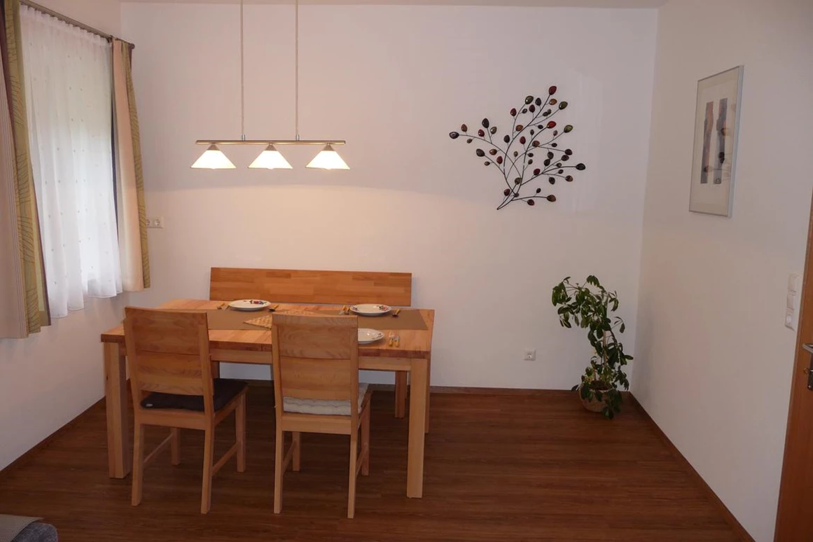 MonteurZimmer: Hans Enzi