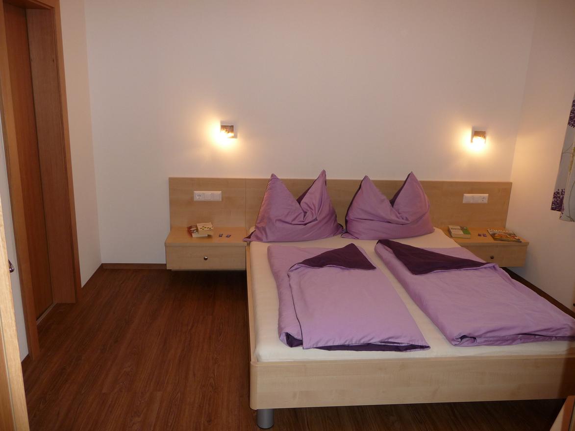 Monteur-Zimmer - Eisentratten - Hans Enzi