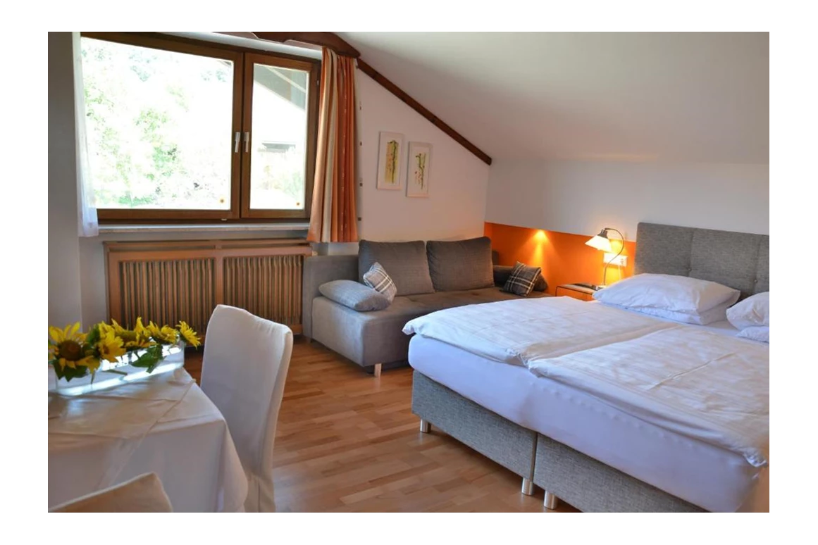 MonteurZimmer: Erlebnishaus Spiess