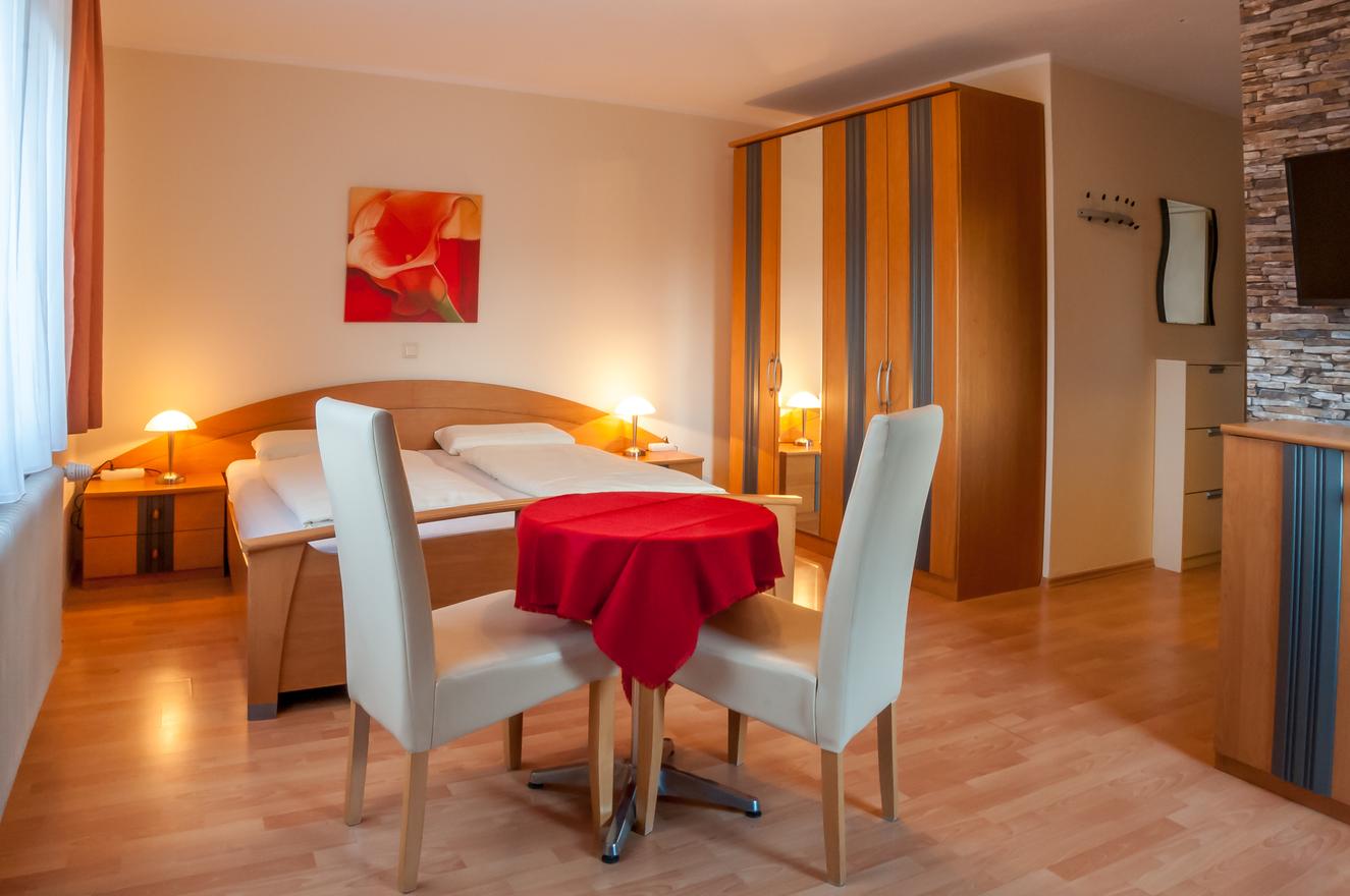 Monteur-Zimmer - Preis pro Nacht - Wörthersee - Waldpension Schiefling am See