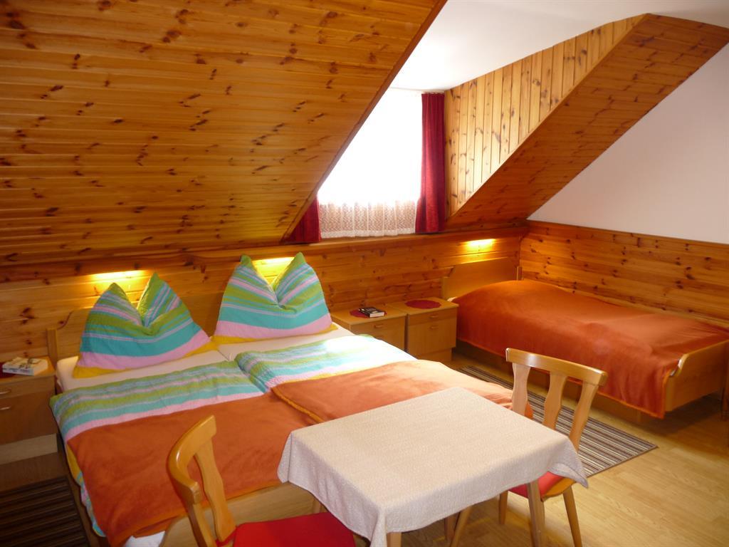 Monteur-Zimmer - Preis pro Nacht - Radenthein - Pension Zum Bergmann