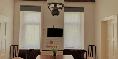 Monteur-Zimmer - Lanzendorf (Lanzendorf) - www.TimeApartments.at ---- 5x Monteurwohnungen mit Garage
