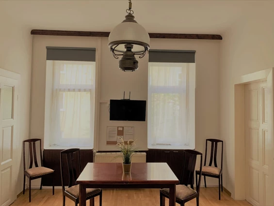 MonteurZimmer: www.TimeApartments.at ---- 5x Monteurwohnungen mit Garage