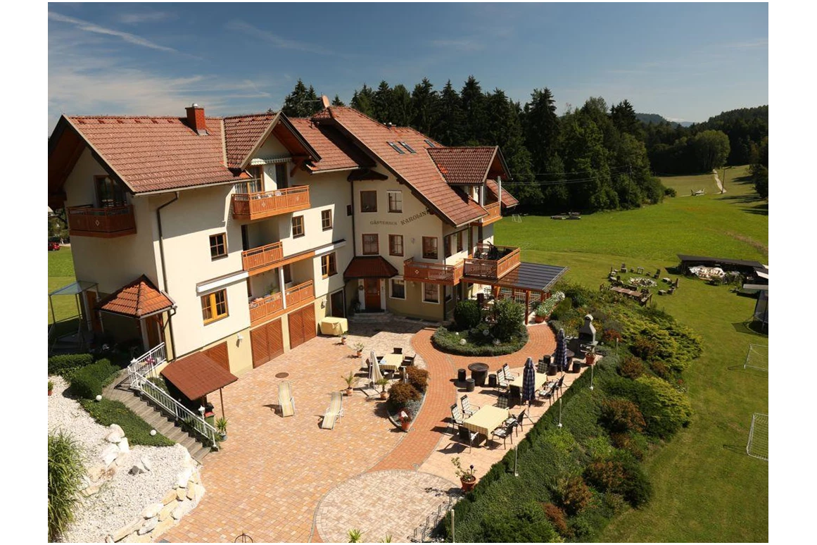 MonteurZimmer: Gästehaus Karoline