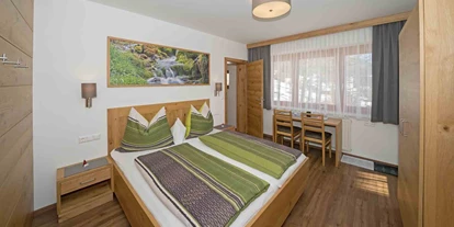 Monteur-Zimmer - Parkplatz: eigener Parkplatz für PKW vorhanden - Naturarena - Haus Lackner