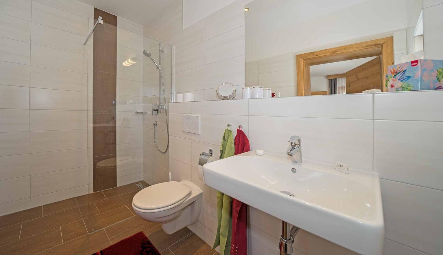 Monteur-Zimmer - Parkplatz: eigener Parkplatz für PKW vorhanden - Techendorf - Haus Lackner