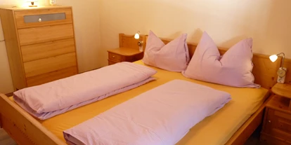 Monteur-Zimmer - Zwischenreinigung - Nockberge - 4. Schlafzimmer Fewo 'Panorama' im 1. OG - Ferienhaus Schäfer