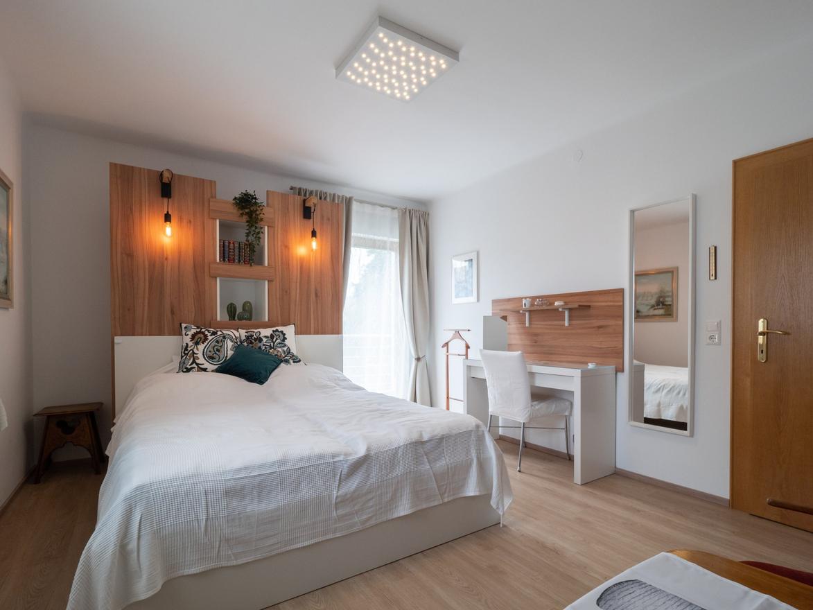 Monteur-Zimmer - Egg am Faaker See - Appartment Wo sich Seen und Burgen treffen