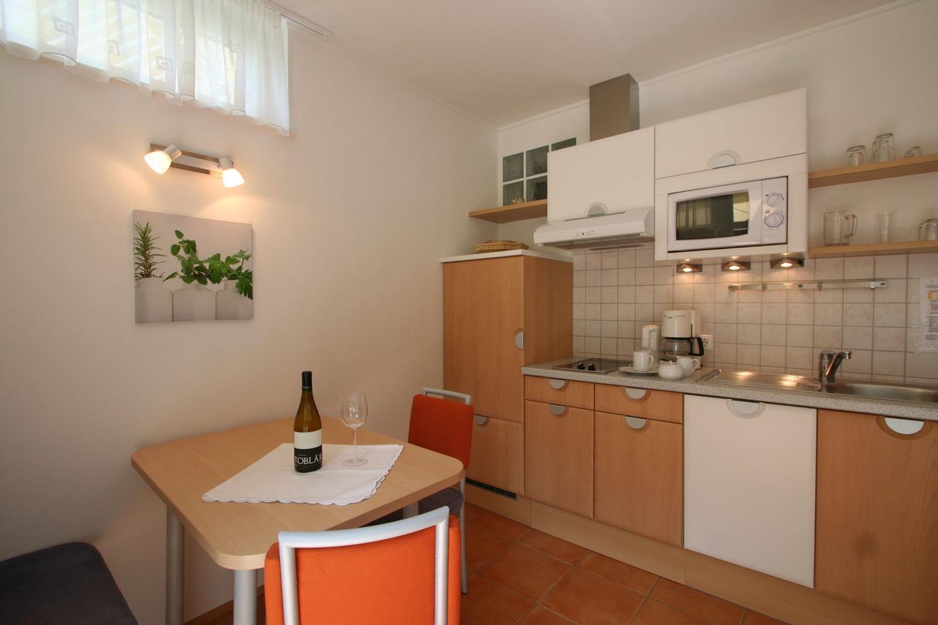 Monteur-Zimmer - Preis pro Nacht - Srejach - Buchenheim Appartements