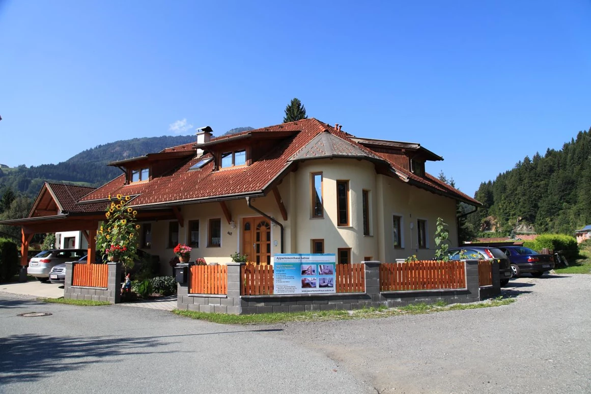 MonteurZimmer: Appartementhaus Sabine
