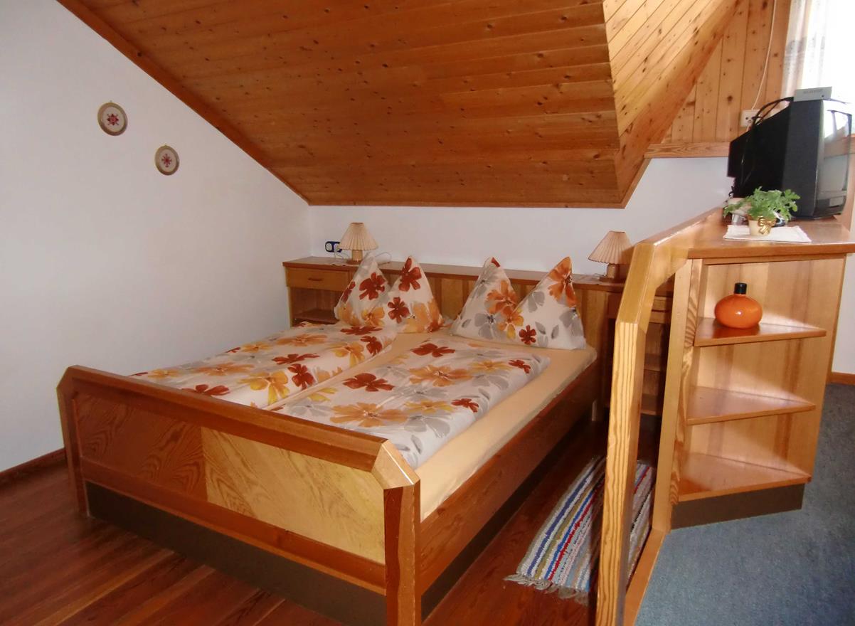 Monteur-Zimmer - Parkplatz: eigener Parkplatz für PKW vorhanden - Techendorf - Heidis-Welt