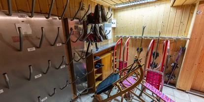 Monteur-Zimmer - Parkplatz: eigener Parkplatz für PKW vorhanden - Naturarena - Appartement Ferienwohnung Pernull