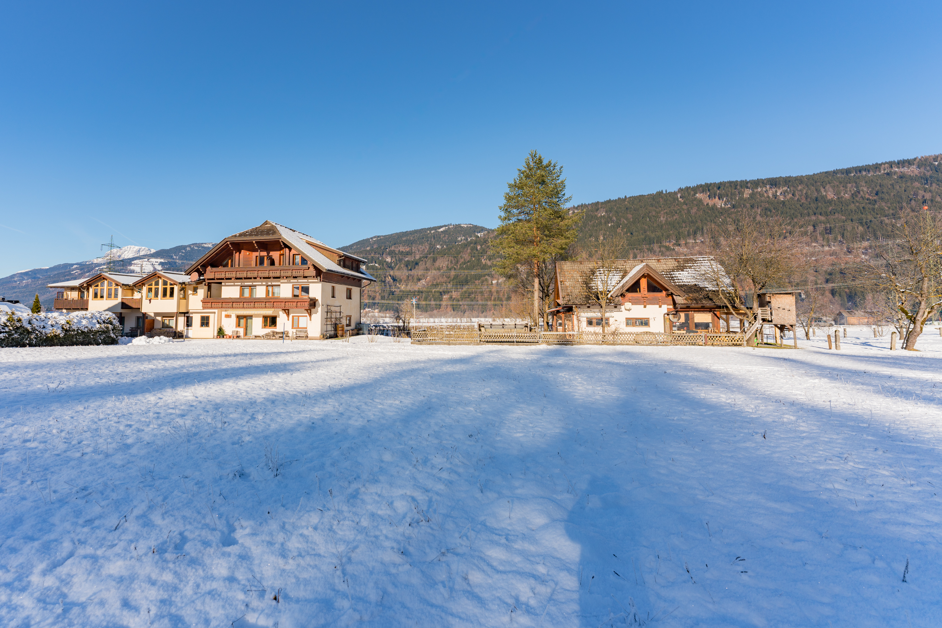 MonteurZimmer: Appartement Ferienwohnung Pernull