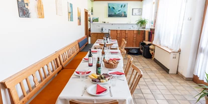 Monteur-Zimmer - Parkplatz: eigener Parkplatz für PKW vorhanden - Naturarena - Appartement Ferienwohnung Pernull