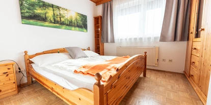 Monteur-Zimmer - Parkplatz: eigener Parkplatz für PKW vorhanden - Naturarena - Appartement Ferienwohnung Pernull