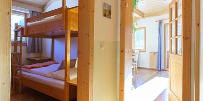Monteur-Zimmer - Parkplatz: eigener Parkplatz für PKW vorhanden - Naturarena - Appartement Ferienwohnung Pernull